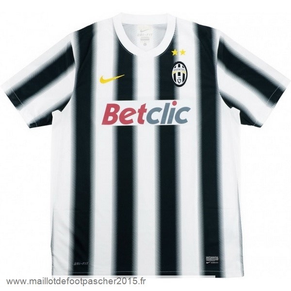 Maillot Foot Achat Domicile Maillot Juventus Rétro 2011 2012 Noir Blanc