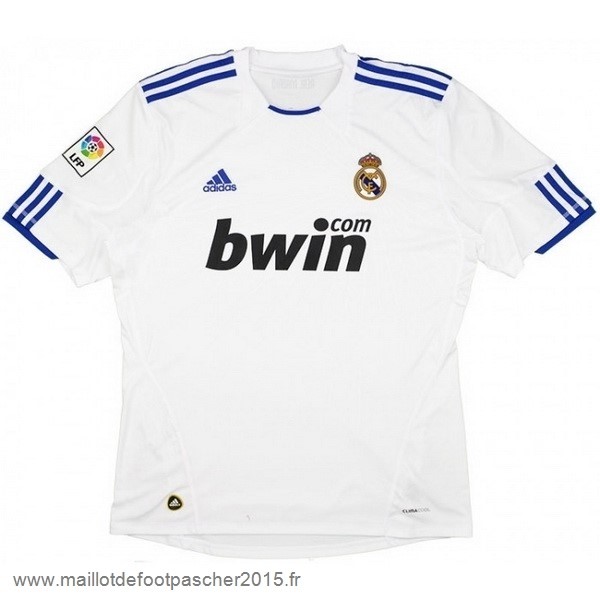 Maillot Foot Achat Domicile Maillot Real Madrid Rétro 2010 2011 Blanc