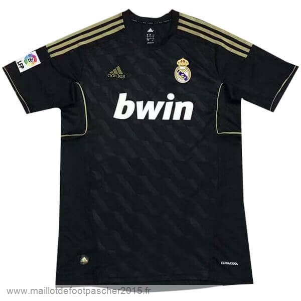 Maillot Foot Achat Exterieur Maillot Real Madrid Rétro 2011 2012 Noir